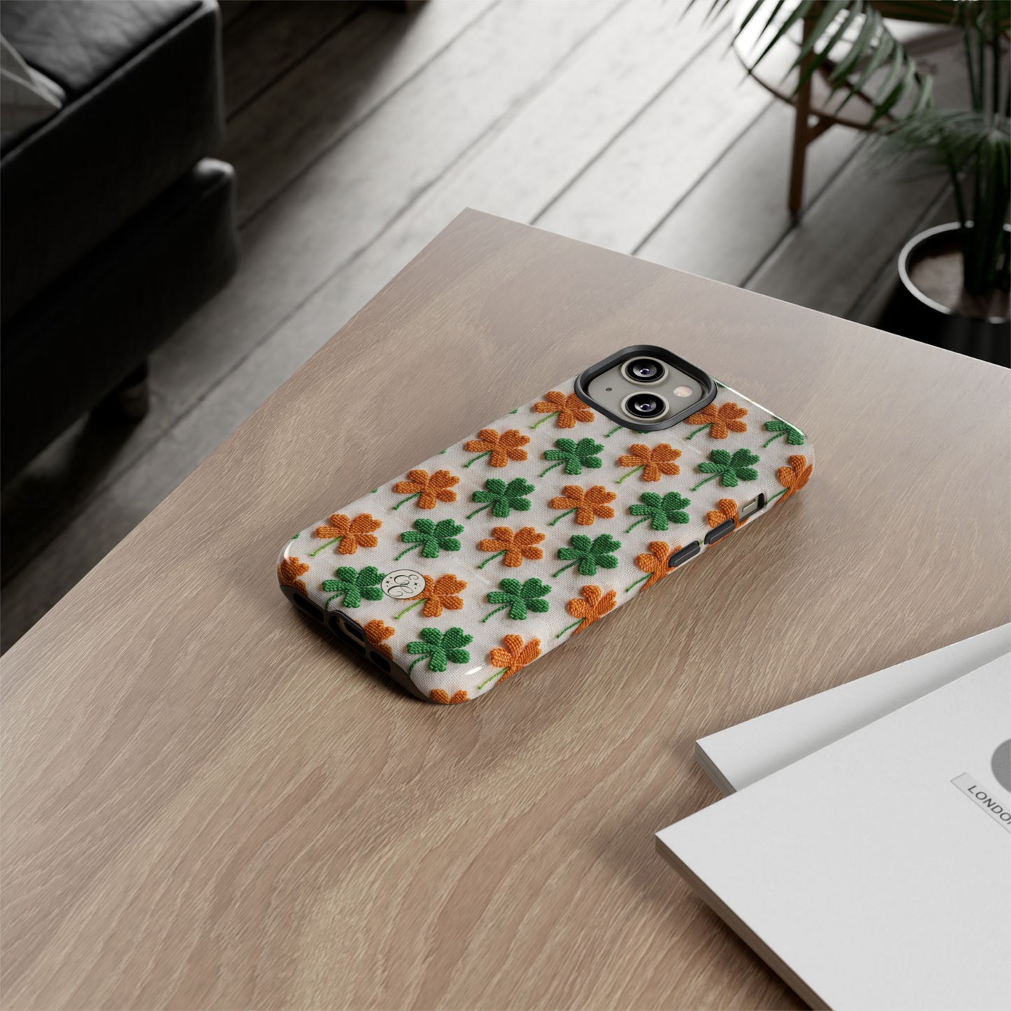 Lucky Shamrock Pattern Tough Phone Case