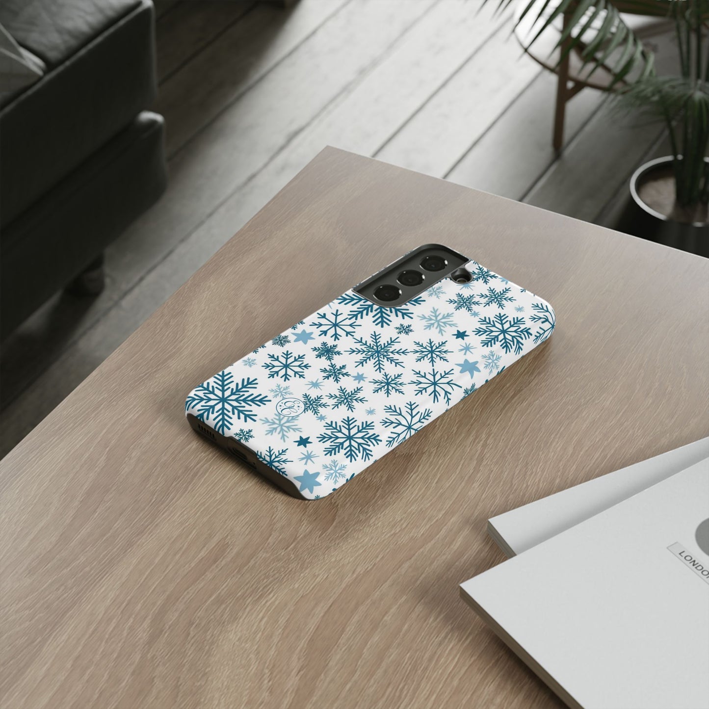 Winter Snowflakes Pattern Tough Phone Case